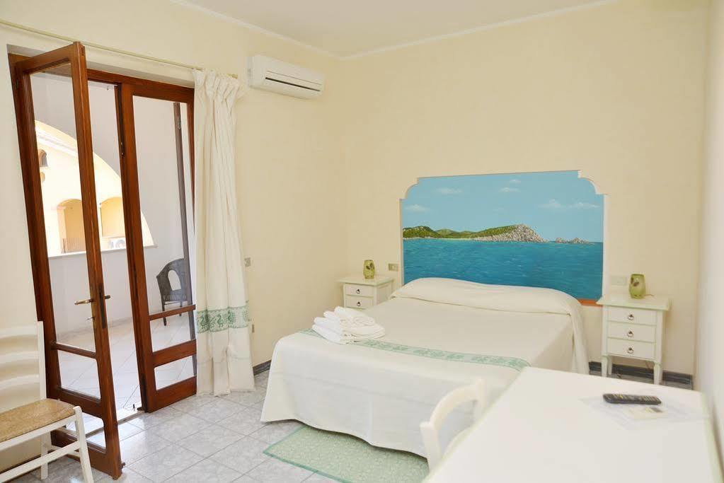 S'Apposentu Affittacamere Pula Buitenkant foto