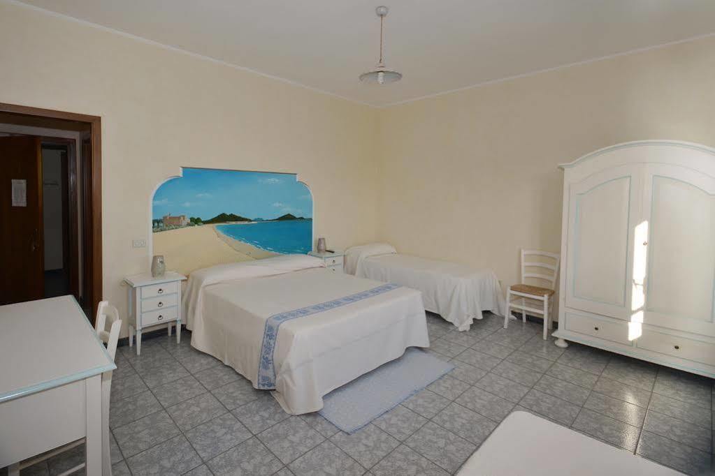 S'Apposentu Affittacamere Pula Buitenkant foto